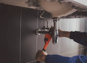 Caddebostan Lavabo Tikali Boru Açma